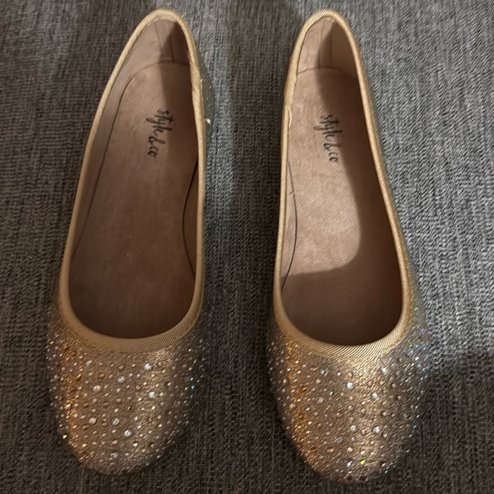 Women’s Style & Co Flats in Gold with Rhinestones NIB